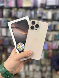 ايفون 16 برو ماكس  لون صحراوي دزرت  ذاكرة 256 بطارية 98‎%‎ جهاز مشحون ...