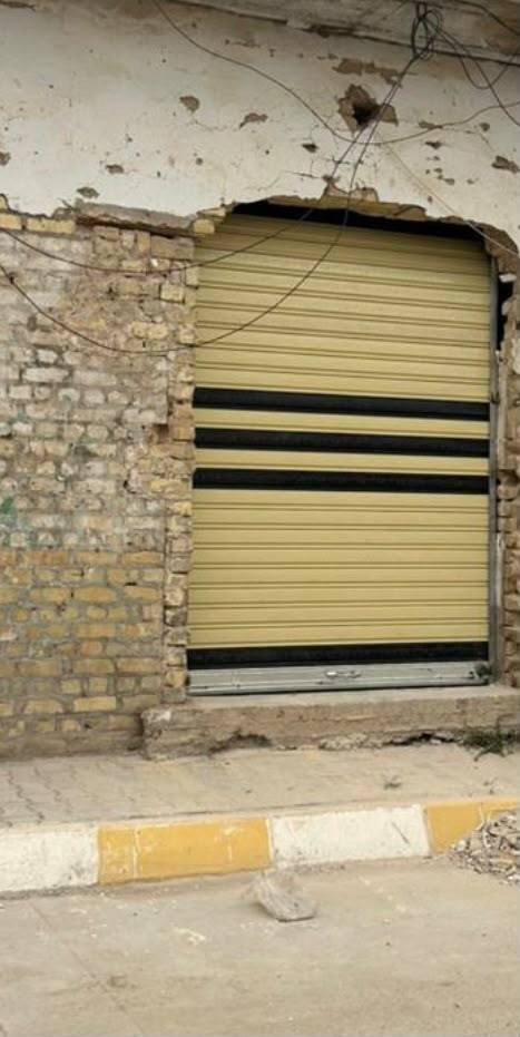 سلام عليكم
متوفر باب كبنك جديد شغل درجه أولى شغل الموصل 
القياس الطول 270 م العرض 190 م مع كتيبه 
العنوان بيجي 
الاستفسار ***********
سبب بيعه اختلاف في القياسات
