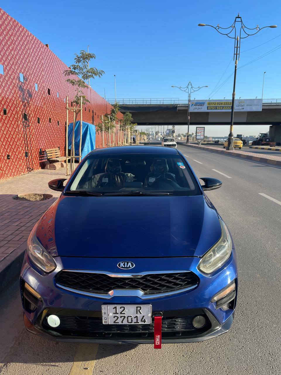 السلام وعليكم 
كيا فورتي مديل 2020 وارد امريكي
ماشيه 98 ميل 
رقم نينوى سنويه جديده هزه 
كابون بانزين بيها شرط التحويل 
 ضرر بوند مبدل وبيها حالوب شويه بل سقف ومكانتين بارد 
مكينه حجم 20 دوش 
كير شرط 
3 انضمه قيادة سبورت/ نورمال/ وسمارت 
تدفئه تبريد 
مواصفات 
رادار مانع تصادم 
قياده ذاتيه 
تحديد مسار 
تحكمات ستيرن 
كروز سرعه 
مسجل يدعم نضام ابل كار بلي 
السعر 128 وبيها مجال ترهم مراوس حسب القناعه 
مكاني موصل 
***********
