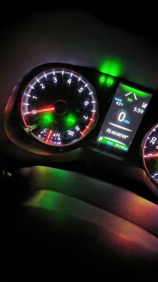 تویوتا راڤ 2022 xp موسفات خاس فول فول ئۆتۆ ستار ستۆپ دەبڵ تراکشن خەتی جادە راداری پێشو پشت ویل رەش x 3مۆدی لێ خورین ECO.NORMAL.SPORT رەقەمە سەیارەکە قەپات قەپات مواسە فاتە ماشەڵا لەجوانی ئەو سەیارەیە دوپەڵەی بۆیاخە بۆیاخە رەقەمە بۆزانیاری زیاتر ژ.م *********** السليمانية, العراق
