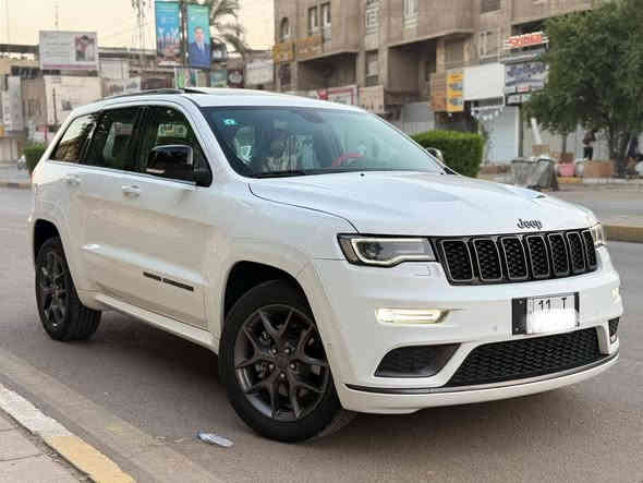 جيب خليجي S وكاله هارلم ( اخت الزيرو ) فول 1/1 2020
السياره كفاله من الضربه والصبغ والبارد ومن كلشي حته البلاستك كفاله 
ماشيه 53 الف عدتهه كتلوكاتهه سبيرهه منازل 
حته الارضايات مامفتوحه 

كشنات جلد 

قماره بنرامه 

داخل احمر 

دبل كشن كهرباء 

شاشه جبيره 

بصمه تشغيل 

الباب الخلفي كهرباء 

فول تحكم استيرن 

شفتات كير بل استيرن 

مرايه اوتدم 

لايت زنون بلادي 

لايت لد 

زراك لايت 

حساس امامي خلفي 

قطعتين تبريد 

محرك 6 سلندر 3600

فورويل دفع رباعي 4x4

السياره بشرط كير محرك صدر كلهه بعدهه بوضع الشركه 

رقم بغداد دولي بسمي هزه وسنويه جديده 

مكان السياره بغداد 

رقم   
***********
