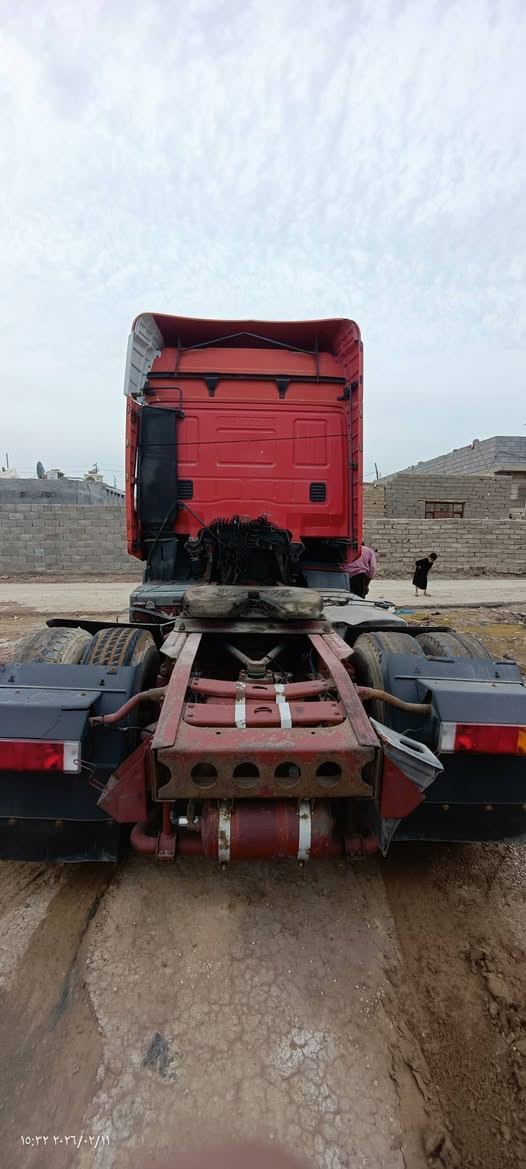 السلام عليكم افيكو  للبيع موديل 2003 مربوطه صهريج سنويه منتهيه محرك 480 كير اوتو ،تدفئه، تبريد، رتايدر ، ثلاجه ،تخم تاير، محرك گير مكفولات شاصي بأج بلاد مكفول من كسر و فطر شرط الفحص رقم سليمانيه تحويل ثاني   سعرها 78 وبيها مجال مكان البصرة القرنه *********** //***********
