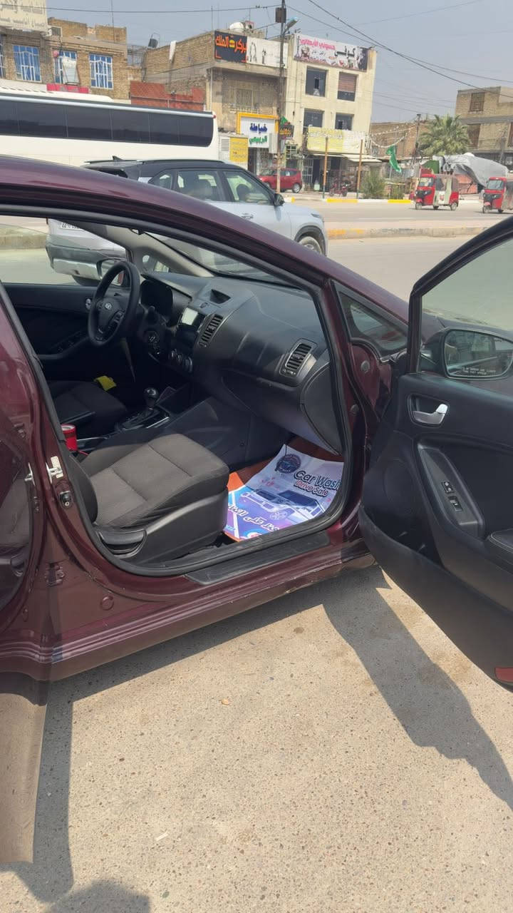 السلام عليكم كيا فورتي موديل 2017 وارد امريكي الضرر كما موضح بالصور سونارها موجود ناشره وبيها حادث بالعراق هم موجود بالصور السياره ماشيه 84mi رقم السياره اربيل الجديد السياره ماناقصها شي صدر امامي جديد تايرات تخم كامل جديد والسياره مداريها من دهن اصلي ومي اصلي وبانزين كله محسن سعر السياره 116 ورقه وبيها مجال كلش كلش بسيط للشراي مكاني بغداد مدينة الصدر هذا رقمي بي واتساب واتصال رصيد فقط ع الفيس ممتواجد ***********مؤمل شاكر
