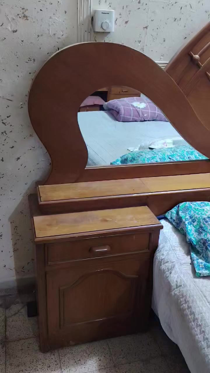 ملحقات غرفة صاج بدون كنتور 
السعر ٣٥٠ الف 
العنوان بغداد المنصور


**إذا كنت صاحب هذا الإعلان وتريد حذفه لأي سبب، رجاءا أرسل رسالة إلى الدعم الفني**