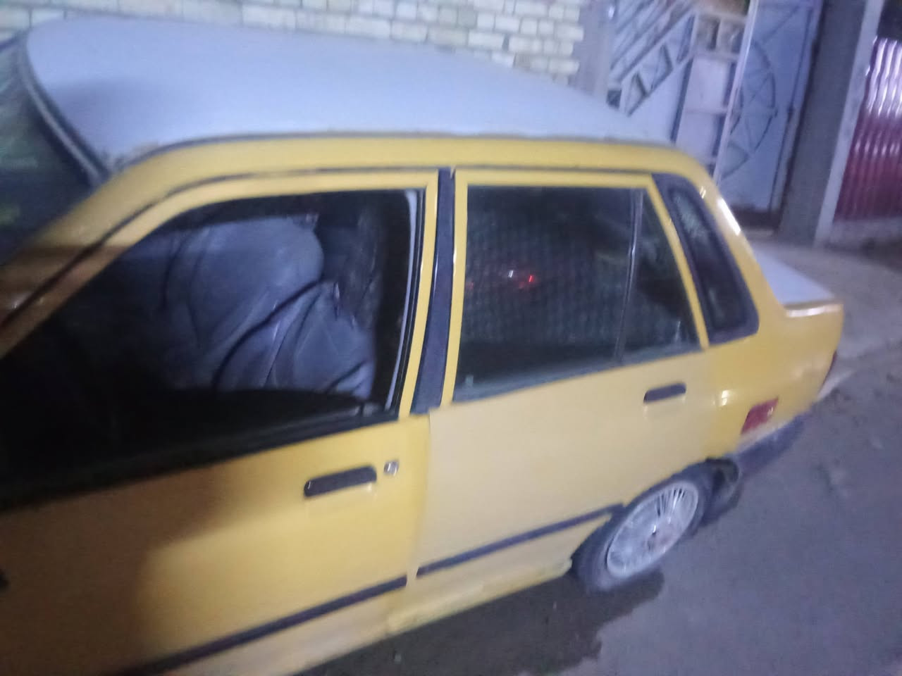 السلام عليكم سايبا للبيع موديل 2011
واقع حال هالموجود شغاله وجاهزه رقم احمر بصره راعيها 

مااندله حالياً السيارة بغداد العبيدي فلكه حي النصر 

رايدها مليون قفل 

***********
