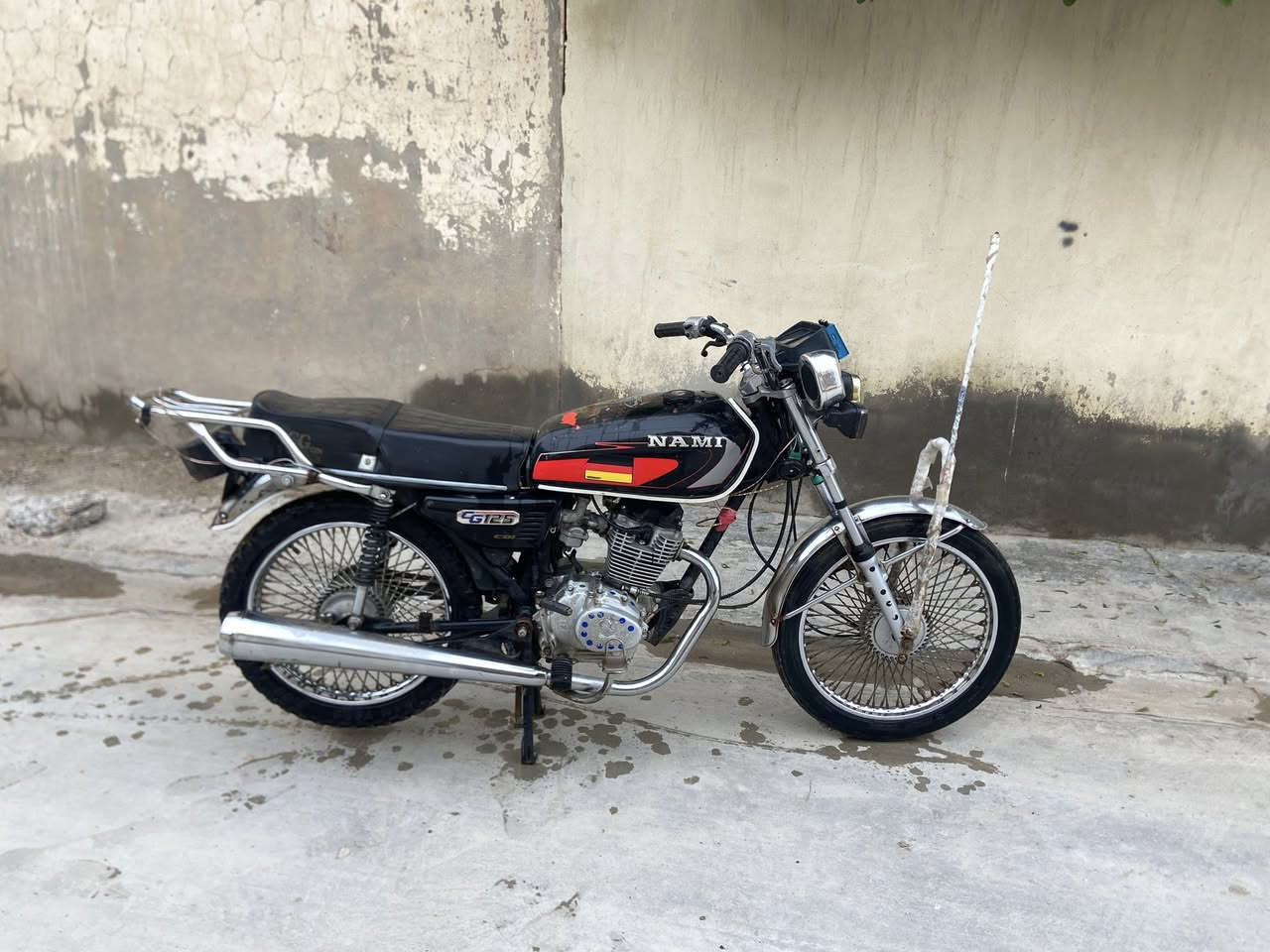 سلام عليكم  مكلف بل نشر 
دراجه تايكر موديل 2021 اوراق كامله محرك نضيف كهربائيات كلها شغاله السعر 360 وبيه  مجال  نكره لايت هورن نضيفه مال جناي نضافه كماله موضح في التصوير كلشي جدامك  مكاني ديالى بعقوبه ناحية العباره. 
رقم الهاتف ***********
