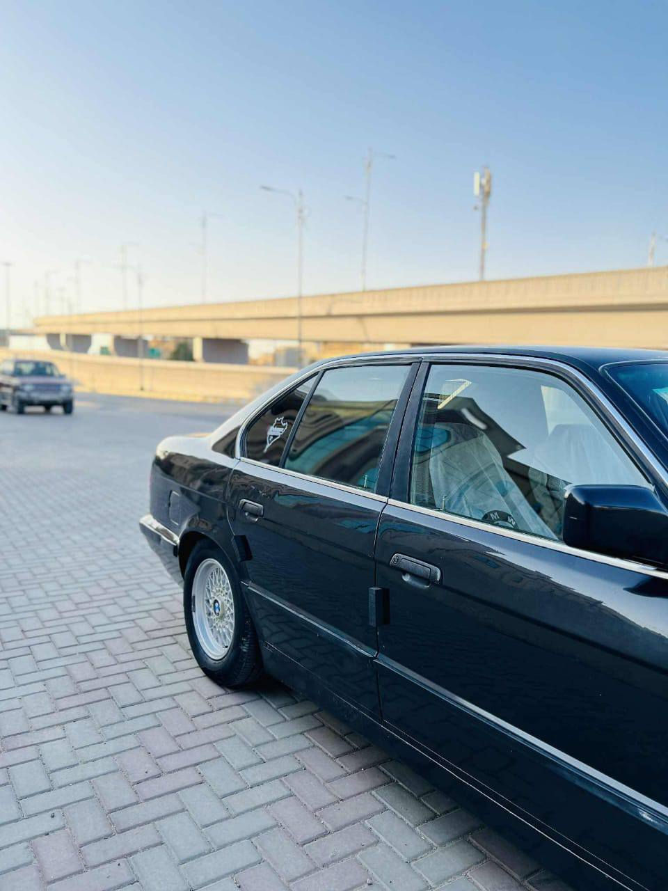 سلام عليكم اخواني سياره بي ام للبيع موديل92 كير اوتو مكينه25 كبس مسكر  كير مكينه شرط سنويه جديد شرط تحويل تايرات جدد باطري جدد سياره دفتر بنزين جامات كهرباء تبريد صبغ عام سياره بي ضربه من خلف أومن كدام جاملغ سكن ضربه خفيفه سعر سياره 52 بي مجال رقم *********** واتساب موجود ما اراوس بس بيع مكان كركوك أربيل, العراق
