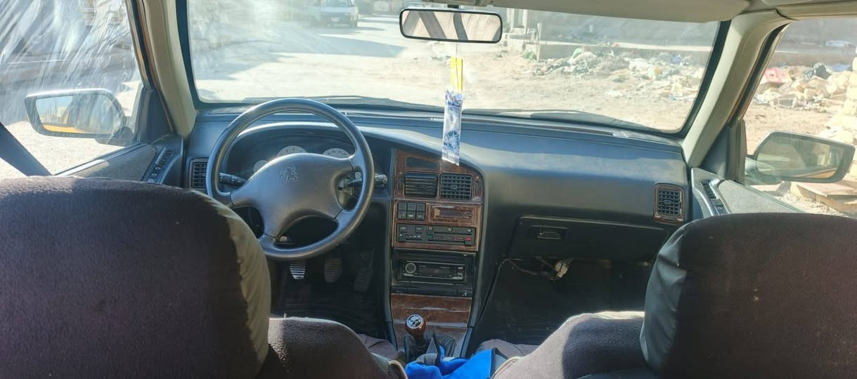 سلام عليكم
بيجو بارص 2010 سياره جاهزه مكينه وكير خير من الله 

عارضه 31 وبيه مجال قليل حك الجيه /ملاحضه….مشط سترين عاطل

والباقي كفاله


**إذا كنت صاحب هذا الإعلان وتريد حذفه لأي سبب، رجاءا أرسل رسالة إلى الدعم الفني**