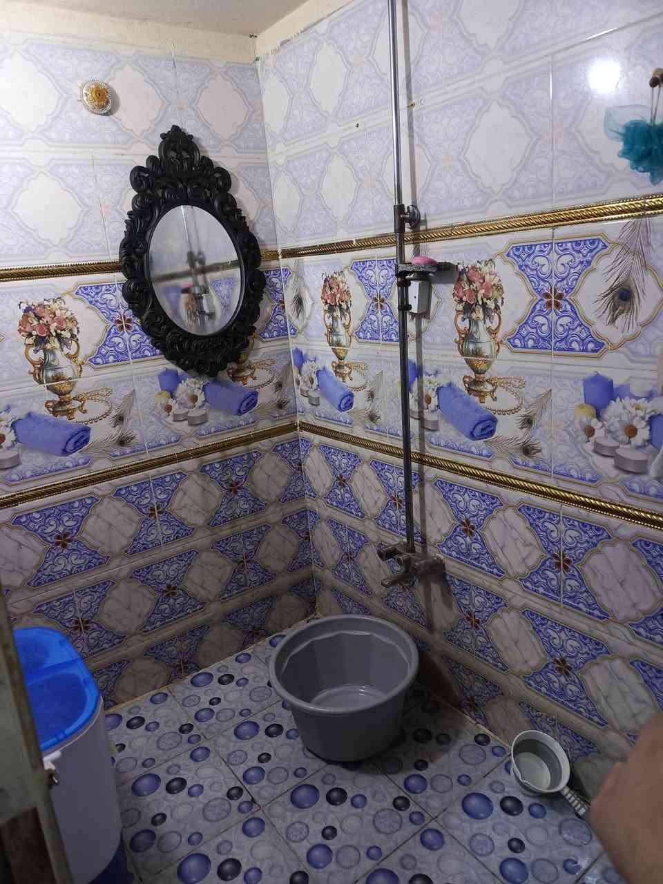 سلام عليكم اخون بيت مساحه 130 معامله تطويب كامله من كل نواحي عنون كاطون رازي شارع  مدارس فرع ابو ‏‪***********‬‏مشتاق وكيل 60 بيه مجال
