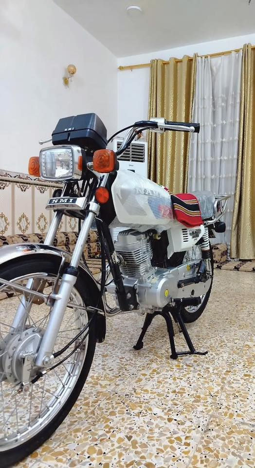 السلام عليكم العزاز دراجه نامه شلامجه اوراق اصولي مدفوع الكمرك بس تروح ترقم البيع متوازي عندي ضرف جاهزه من كلشي موديل 24 
المكان ابوغرق خابرني وبيك خير وتدلل رقمي ***********❤️
