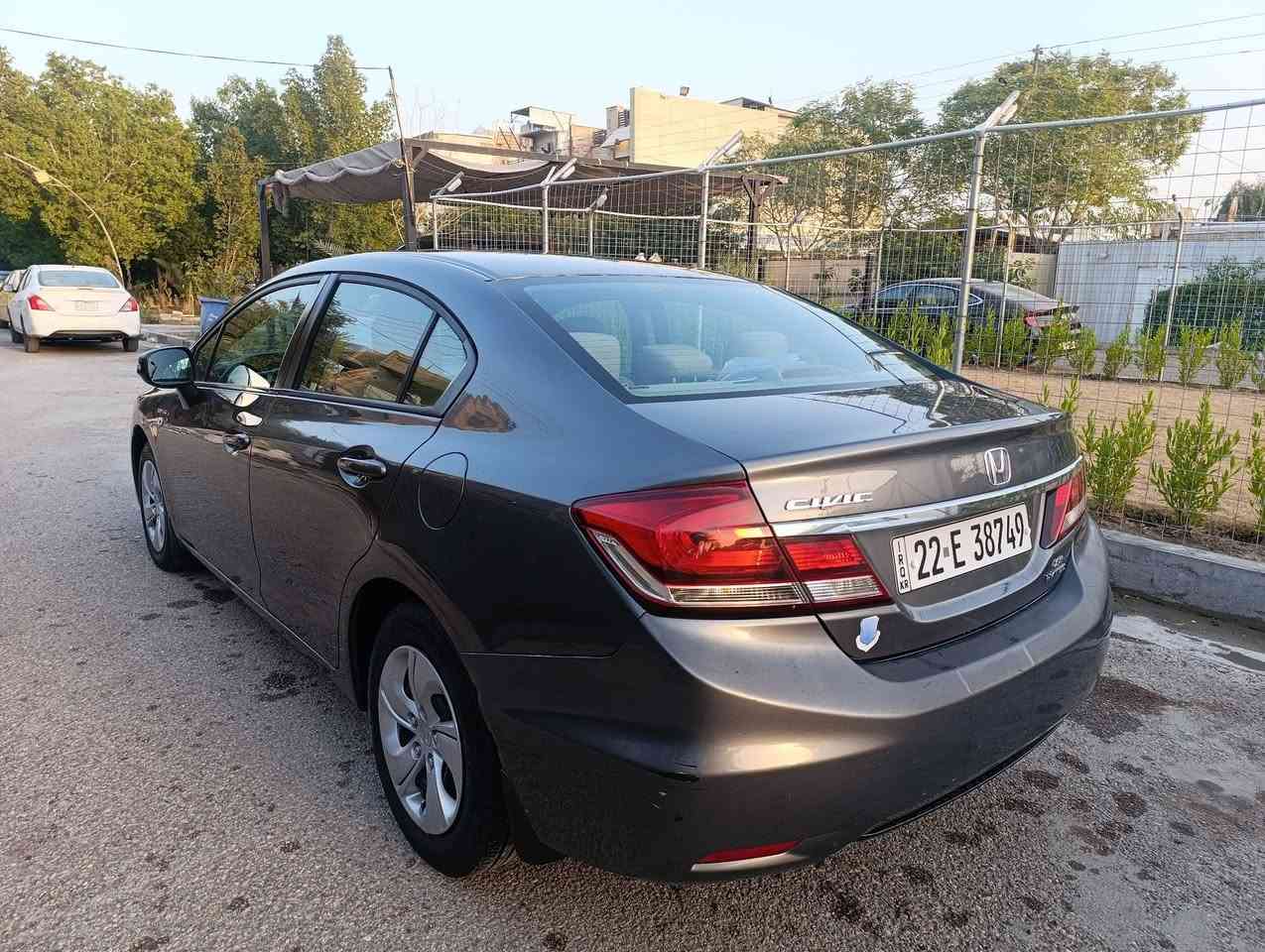 السلام عليكم هوندا سفك للبيع موديل 2013 خليجي ماشية 133km بدون حادث 
وبدون صبغ نظيفه جدا 
مكينة 1800 بحالة ممتازة مع الكير 
تبريد ، تدفئة ، تخم تاير نظيف 
مكانها بغداد الكرخ 
رقم شمالي تحويل مباشر ، السعر 103 وبيها مجال 
رقم هاتف *********** , ***********
