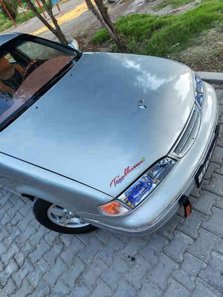 السلام عليكم (( للبيع )) 

برنس فراشه 1996جديده بكل معنى الكلمه السياره ( لون سلفر  ) 

رقم بغداد الدولي بأسمي هزه جديده تحويل مباشر سنويه لغاية 28 

 السياره جاهزه من كلشي غرفتها جديده و دوشمتها جديده ايضا 

محرك مفتوح والكير خير من الله 
 تبريدها ثلج ❄️  كهربائياتها كلها شغاله وتمام سنتر لوك صدرها تمام 

السياره صبغتها عام ع ايدي بدون اي ضربه قوية السياره ستوها طالعه من الفرن صبغ درجه اولى ويل كب مجلي 
السياره بيها تراي يخبل وترايها مفتوح وين مايعجبك ... ❤

العنوان :-  بغداد / قرب مرور الكاظميه 
السعر :- ٥٠ ورقة وبيها مجال للطيبين
الاتصال :- ***********

ملاحظه :-   الي الشراي يفحص ويكمل احوله مباشر ماخليها بأسمي وبالعافيه على صاحب النصيب ❤
