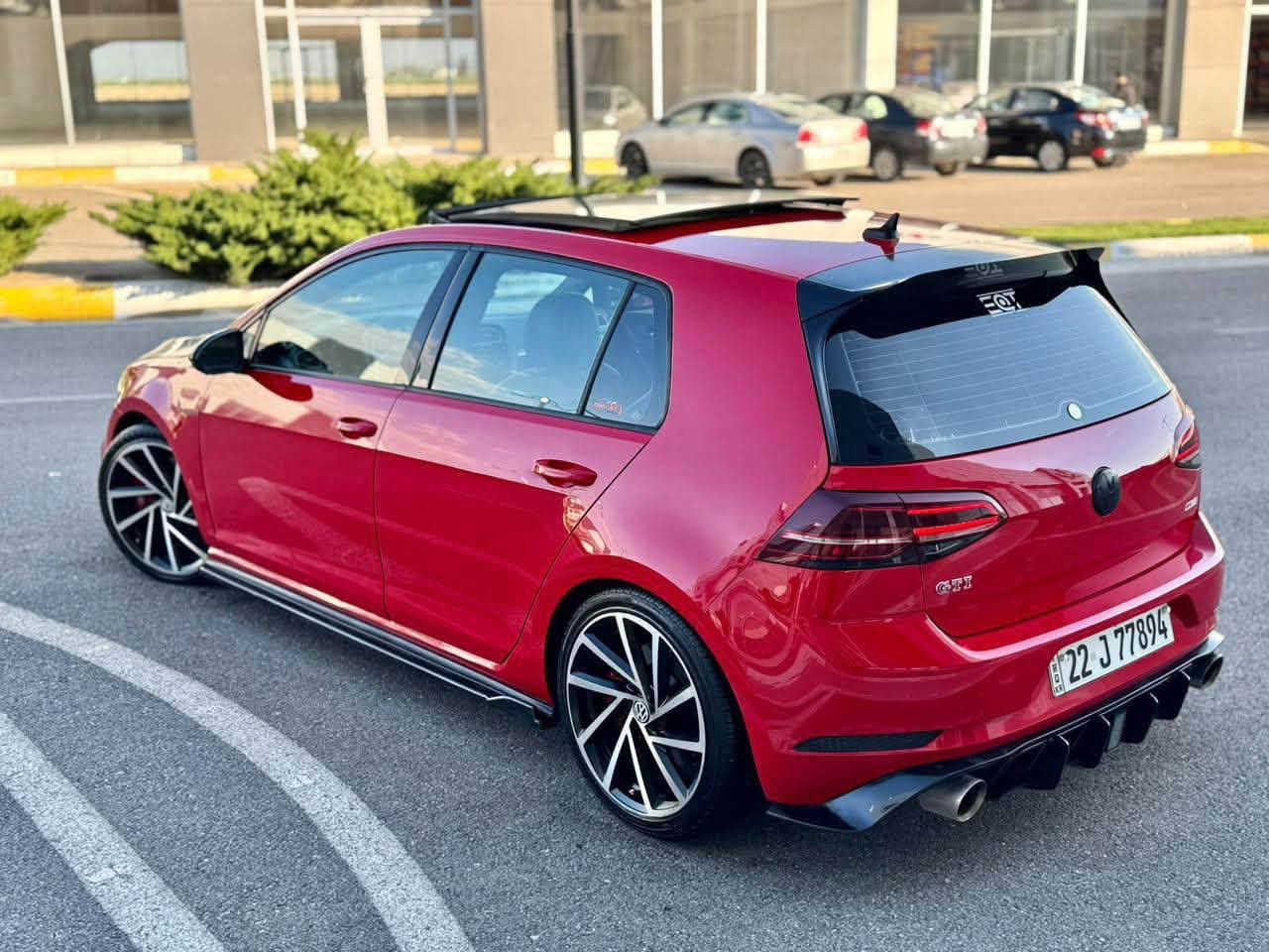 ﷽
GOLLF GTI 2020
▫️فولكسواكن گولف موديل 2020 GTI
🔹مواصفات GTI فول مواصفات ١/١ 
🔹لون مميز ( لون احمر ❤️ )

▫️محرك اربع سلندر 2.0L توربو محرك مرغوب 🔥🔥
🔹محرك و گير بشرط مامفتوح 📦✅
🔹بدون صوت و بدون صرف و خلل بشرط فحص
🔹ماشية 51 الف حقيقي 

▫️سيارة جديد حيل حيلو نظيفة 📦
🔹بيها ( واحد جملغ صبوغ بنيد محدث كاربون فايبر )
🔹سيارة جديد بدون بارد و بدون شخت بدون رصعات 📦

▫️اضافات بيها
1-ستيرن كاربون و شاموا
 2- هدرز 
 3- داون پاپ
4-لحية - دوسات
5-بونيد كاربون 
6-جناح 

مواصفات GTI فول مواصفات
( بصمة - پانوراما - كير أوتوماتيك - رادار امامي و خلفي - رادار جانبي - شاشة كبير - كشن جلد - كشن كهربا - كشن تتفيئة - بادل شفت - داخل ليد - نيضام قيادة سبورت و ئيكو - ئوتو ستؤب - لايت ليد و زينون - بلاجكتور - فوليوم - تحديد سورعة - بعد هواي مواصفات )

◽️اربع تاير ويل جديد 
🔹سيارة شرط بدون اى نواقص گير و محرك و حدادي و كاهرباى كلة بشرط
🔹سنوي و رقم و هزة جديد سنوي بأسمي
🔹 نفسي يوم / تحويل و كاله حاظر
🔹 مكان_🌆 سليماني

◽️سعر_155$ 🔐🔥🔥
◽️موبايل_ *********** ::: ***********
____________________________________
