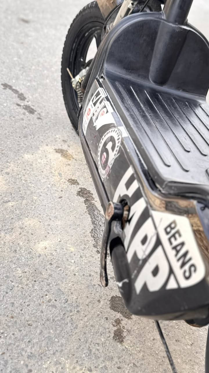 ‏السلام عليكم دراجة شحن للبيع 2025 دراجة نظيفة كلش تكون بأربع بطارية 16 أمبير الدراجة نظيفة كلش ماعوزها  شي بس الشاشة تكون بسرعة 45 حقيقي سرع العنوان الناصرية حي أور سعر 250 وبها مجال


**إذا كنت صاحب هذا الإعلان وتريد حذفه لأي سبب، رجاءا أرسل رسالة إلى الدعم الفني**