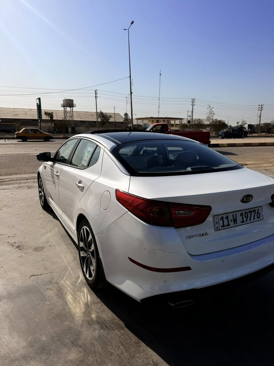 السلام عليكم👋🏻🤍
للبيع كيا اوبتيما 2014 شكل 2015  خليجي 
السياره مكفوله كفاله عامه من الدعاميه للدعاميه كفاله 🔥🤍
((بدون صبغ بدون فتح بدون تبديل بدون بارد))
السياره ماشيه91كم الف شرط بحاله الوكاله
مواصفات: فول
‏1_مكينة 2400 دوش بلادي🚘
‏‎2_  رقم بغداد تحويل مباشر
‏‎3_تبريد قطعتين منفصل 
4_ستيرن شكل رياضي sport 
5_شفتات بل ستيرن وفول تحكم
6_كشنات جلد مغلفه درجه اولى 
7_حساس امامي خلفي 
8_لد امامي خلفي ليزر
9_لايت زينون ناصي عالي 
10_انظمة قيادة  عدد 3 ايكو سبورت اعتيادي 
‎11_نظام ABS بريك ونظام ESP
12_‏حساس اطارات 
‏‎13_شاشة وكامره خلفيه
‏14_فول موصفات 
سياره جديده وبحاله الوكاله 🔥♥️
_______________________________________________
مكان السياره :الدوانيه

السعر:168وبي مجال👋🏻🤍
لاتصال والاستفسار:***********
                                        ☎️☎️
