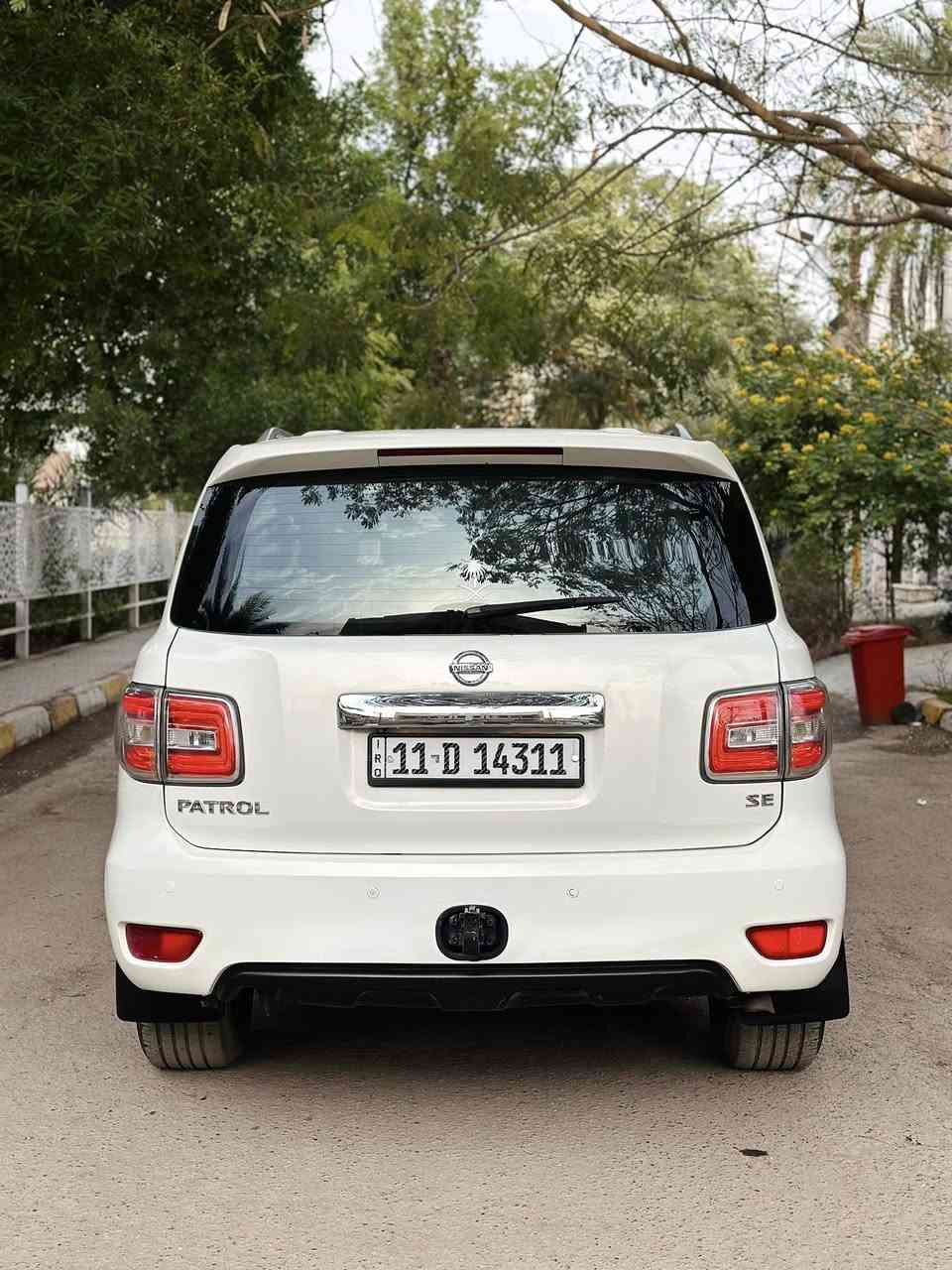 ⚜️السَلام عَليكم 👋🏻

⚜️تحية طيبة بكل ماهو جديد🇸🇦📦 و مُميز مَلك اليابان 🇯🇵 

⚜️نيسان باترول ( بَطل الدروب ) SE

⚜️موديل / 2011🚗

⚜️السعر / 232 💵 وبي مجال للشراي ⁉️بيع فقط بدون ❎مراوس  

⚜️:السيارة خلجية بدون حادث بدون ضربة بيها بارد ومكانات جراد معروف اللون الصدفي بالياباني وخصوصاً الباترول يجرد خلل مصنعي مكانات قليله وعندي صورها قبل لا اسويها كير و محرك بشرط ممفتوح حدادية و تايرات جديدة سنوية و ارقام جديدة تحويل ثاني يوم .

⚜️السيارة المحرك الصغير SE 5600 المرغوب  
320 🐎 
⚜️مواصفات / 📑

⚜️( فتحة ✅، كشنات مخمل وعليها دوشمة جلد الكشنات مع البيبان والتكم ✅، زنون بلادي✅ ، ثلاجة✅ ، صندوق كهرباء مع بصمة الابواب  
كشنات كهربائية ✅، أنضمة قيادة 4 فور ويل✅ ، 7 راكب ✅، كاميرة خلفية مع حساسات امامي خلفي مع رادار امامي ✅، بيه بعد هواي✳️ 

✅⚜️مواصفات 📑) 

✅⚜️للاستفسار / ***********/***********/📱
