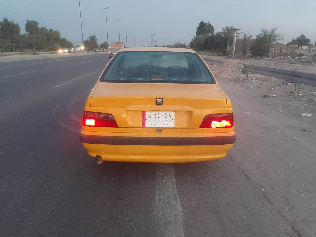 بارص موديل 15كير محرك تبريد صدر  كهربايات كلها على وظع الشركه  لا ظربه ولا صبغ مكاني بغداد الطالبيه  لاستفسار ***********
