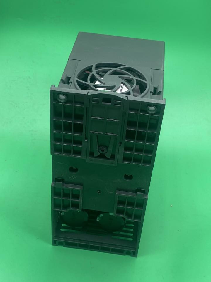 اخوان طلعنه هاذ الجهاز اليفيده اخلينه سعر يرضي الله وبلعافيه علياخذه


**إذا كنت صاحب هذا الإعلان وتريد حذفه لأي سبب، رجاءا أرسل رسالة إلى الدعم الفني**