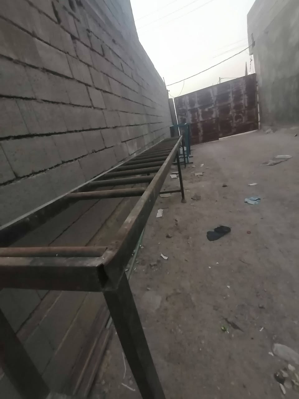 شواصي عدد٢ مال كرفان
شيلمان فولاذ 
وميوزه عدد٢
برج ارتفاع ٣ متر
وسقيفه
العنوان الزبير المكصب شارع ١٥


**إذا كنت صاحب هذا الإعلان وتريد حذفه لأي سبب، رجاءا أرسل رسالة إلى الدعم الفني**