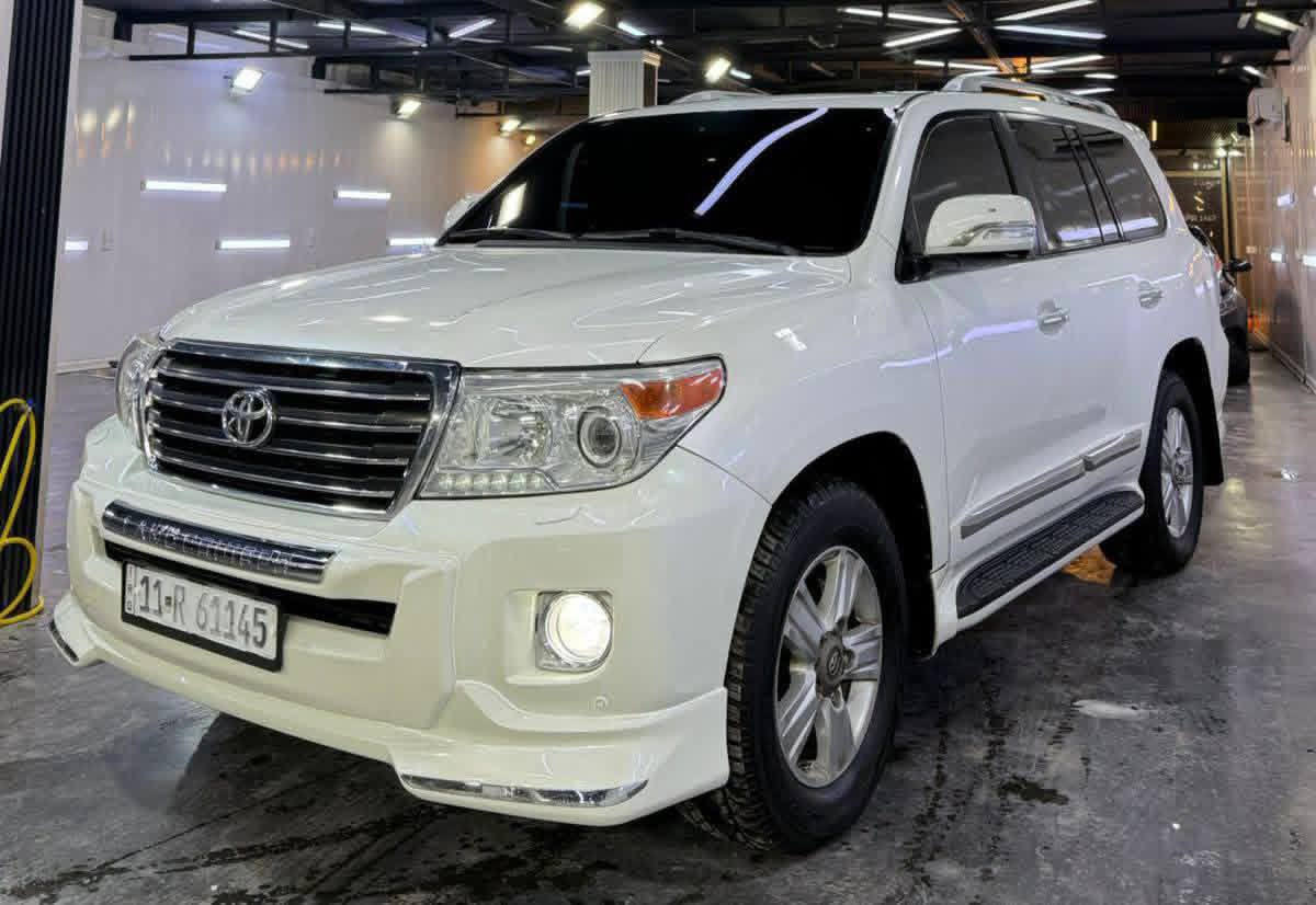 وين اللي يدور زيرووو بريحة الشركة
لاندكروز مونيكا موديل 2013 بريم
ماشية 152 الف حقيقي 
فول مواصفات 
بيها ربع جاملغ خلفي صبخ 
جاهزة كير مكينة شرط 
مكان السيارة بغداد 
للاستفسار ***********
