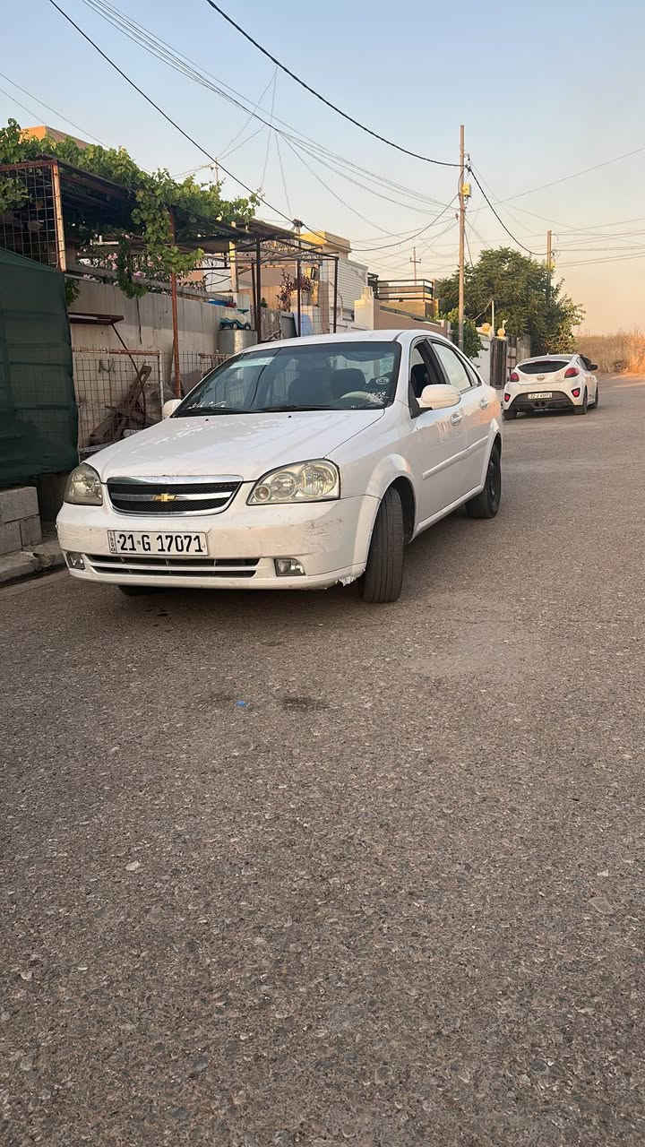 ئۆپترا مۆدێل ٢٠١١
گێر ئۆتۆماتیک
رەقەم و سەنەوی تازە 
سێ نیوە پارچەی سبوغە پێشی کەپسە و پشتی سێ پەنجە ناوی گرتووە 
مەکینەی تازەی لەسەرە 
*********** أربيل, العراق
