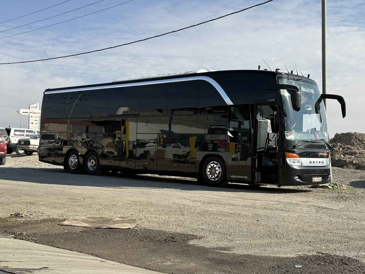 السلام عليكم باص ام السيوف للبيع
٤١٦ صندوكين ٢٠١١ رقم دهوك تحويل ثاني يوم 
*********** وتس اب
