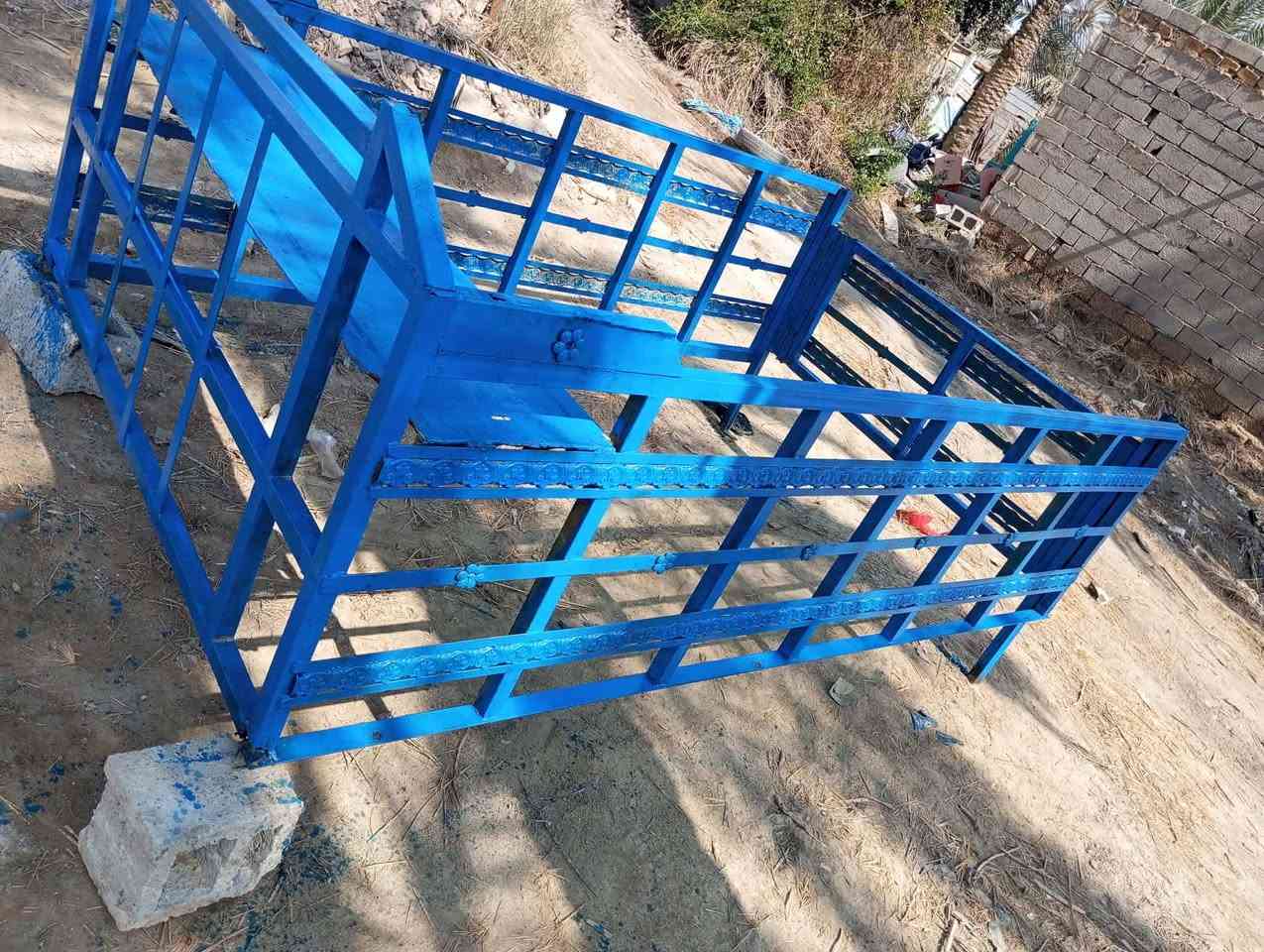 محجر ٧ جنكال نضيف شويه يرادله ترتيب مكانه نجف سعره ١٥٠
***********
