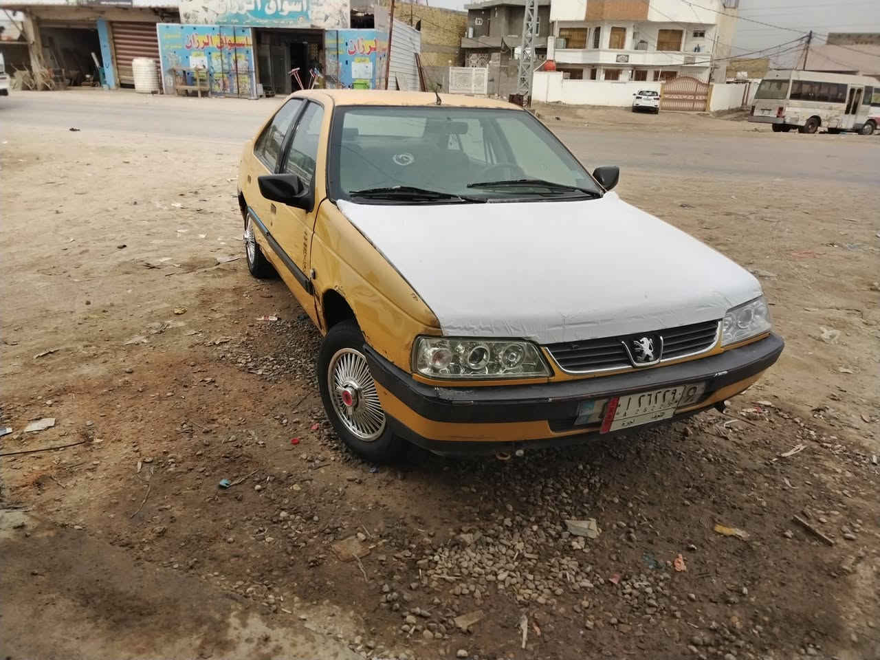 ضضسلام عليكم سياره 405 مديل 10 رقم قادسيه سياره جاهزه كيرمحرك حدادديه كفاله شرط مدوار مطلوبه هيئه وغرامات 600 عل مشتري مالكه ديوانيه سعره  15مكاني ديوانيه حي الفرات رقمي ***********
