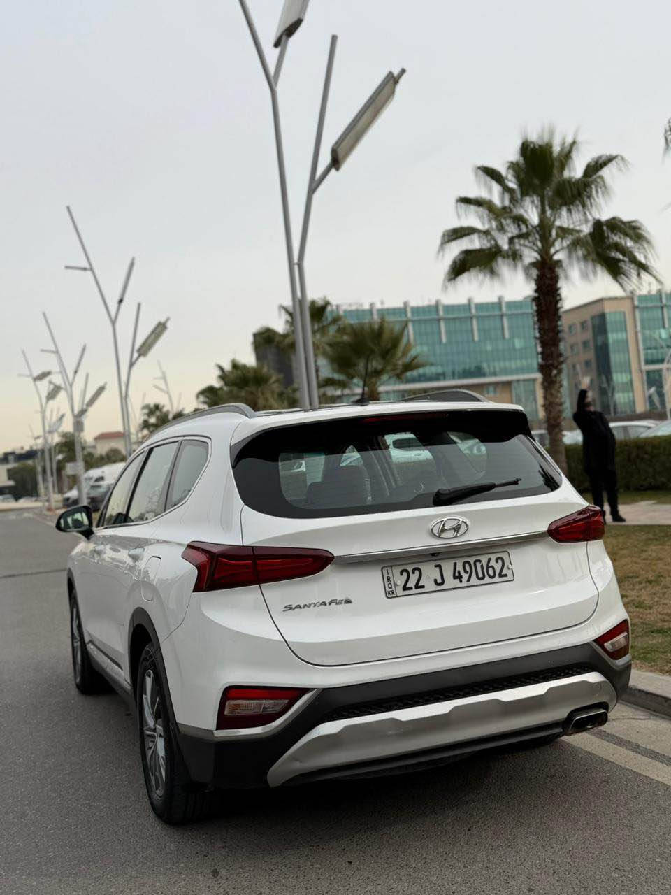 السلام عليكم 
هونداي سنتافيا 2019
خليجي
بصمه
كشنات كهرباء
3 قطع تبريد
تبريد بيانو
بكلايت لد
لد نهاري
مري شفط
4 سلندر 
داخل قرميدي
شاشه حساسات اماميه وخلفيه
وبعد بيها موصفات
بيها صبغ القماره مزلغ وحطيت  فابلون اسود فوكاها
وبيها الباب الي وره صدر بارد
سونار موضح
السياره كير محرك بلادي ممفتوح
رقم اربيل تحويل ثاني يوم
السعر 177 وبيها مجال حك الجيه
مكاني بغداد ⚠️
*********** بغداد, العراق
