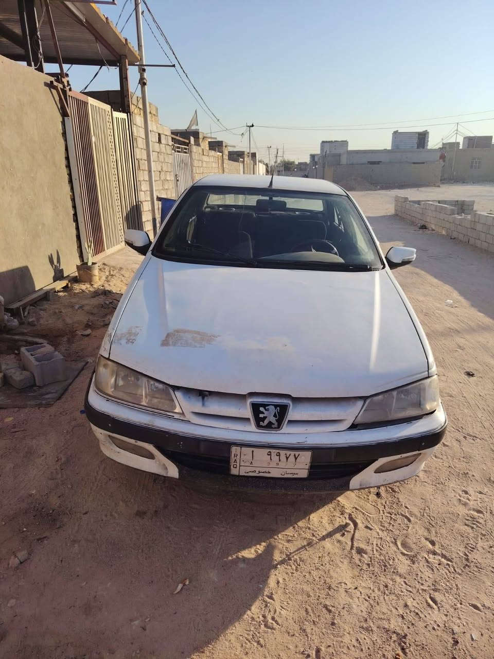 سياره للبيع بيجو بارص موديل ٢٠١٣رقم ميسان  مشروع وطني سنويه ساقطه سعرها ٣٢ورقه وبيها مجال  غير متواجد على الفيس نجف حي الندء  للإتصال على الرقم ***********
