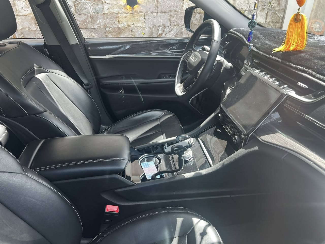 جيب شيروكي موديل 2022 لمتدد رقم بغدادبسمي
حادثها بس خشم البنيد مثل ماموضح بلصوره بدون صبغ  بدون ايربك

فول عدا الفتحه كشنات جلد سياحي منفصل 

رقم تلفوني ***********
