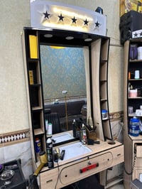 سيت ميز حلاقه للبيع عنوان بغداد المشتل 07733775414