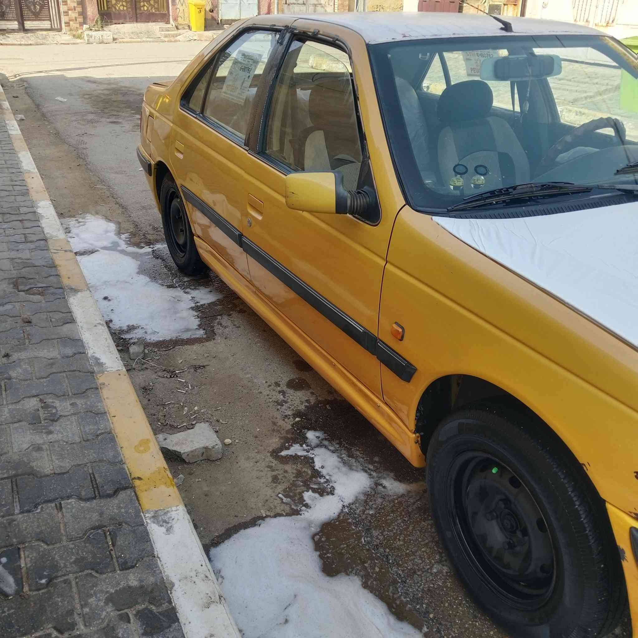 سلام عليكم بأرص للبيع موديل ٢٠١٥
سيارة مكفول كفاله عامة من قطرة صبغ بيهة باب ورة سائق مبدل لباقي كفالة تخم تأير صدر بشرط تبريد ثلج كاملة سيارة مكاني كوت تحويل ثاني يوم سعر ٤٧ وبيهة مجال ***********
