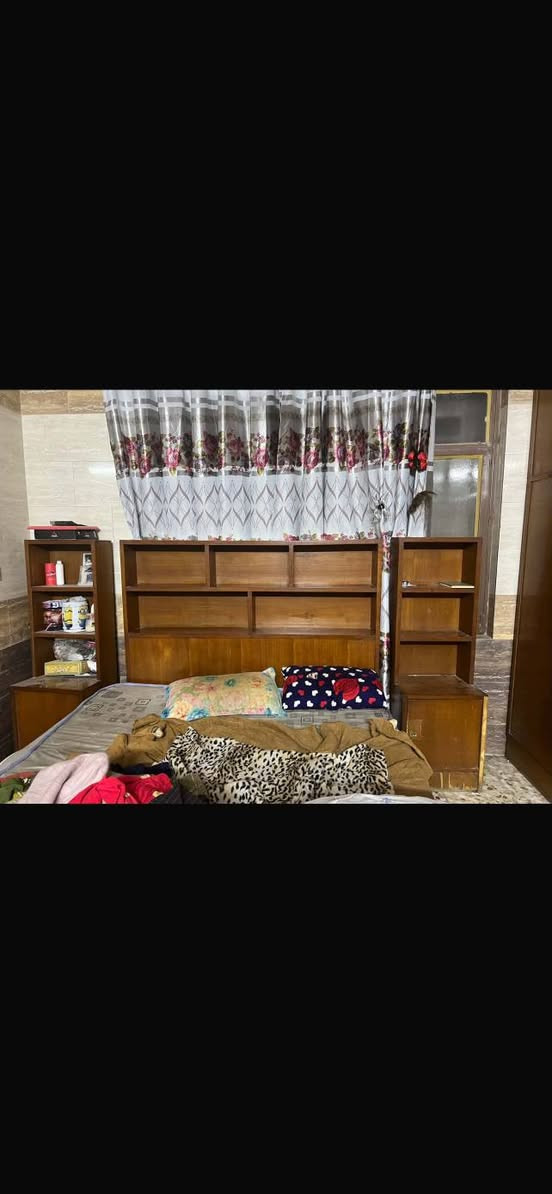 السلام عليكم غرفه نوم ضخمه صاج اصلي تكمه توصا السعر 350وبيه مجال عنوان بغداد الشعب بيه زاويه بعد بيع مستعجل لغرض النتقال


**إذا كنت صاحب هذا الإعلان وتريد حذفه لأي سبب، رجاءا أرسل رسالة إلى الدعم الفني**