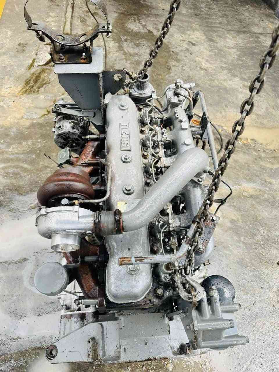 للبيع محرك ازوزة حجم 105 مال شفل زت 
دور 
لاتبخير ولاتنقيص 
شرط شغل 
وضمان //‭٠٧٧٣ ٦٧٨ ٠٧٨٥‬
