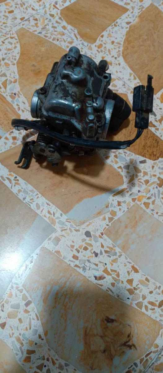 للبيع مال بوليس( كابريتر بلاديه) ( شخاطه شغاله )(فاكيوم بلادي)(  سماعه شي قليل مستعمله )مكان ديالى بعقوبة (((((‏‪***********‬‏)))))
