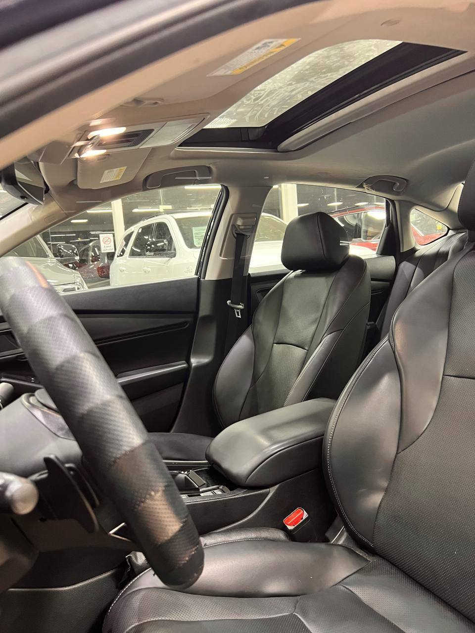 السلام عليكم سيارة هوندا ياباني اصلي فخمة فئة EXL هايبرد 2024 فول مواصفات ضرر خفيف جدا صورها بامريكا مرفقة . للتواصل واتساب *********** رقمها بغداد دولي مكان السيارة نجف
