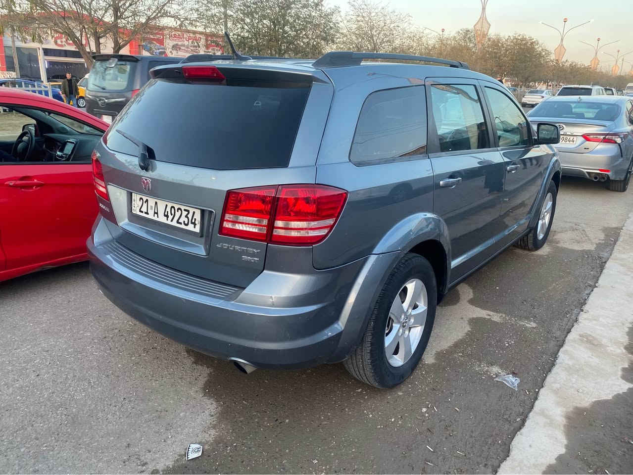 دوج جورني. 2010 كلين 
محرك v6 سلندر
رقم جديد 
سنويه جديد
تايرات جديد
كيرو محرك بشرط 
سياره كلين بدون صبوغ و تعديل
رقم موبايل ***********
***********
سعرها 110 وبيها مجال كركوك, العراق
