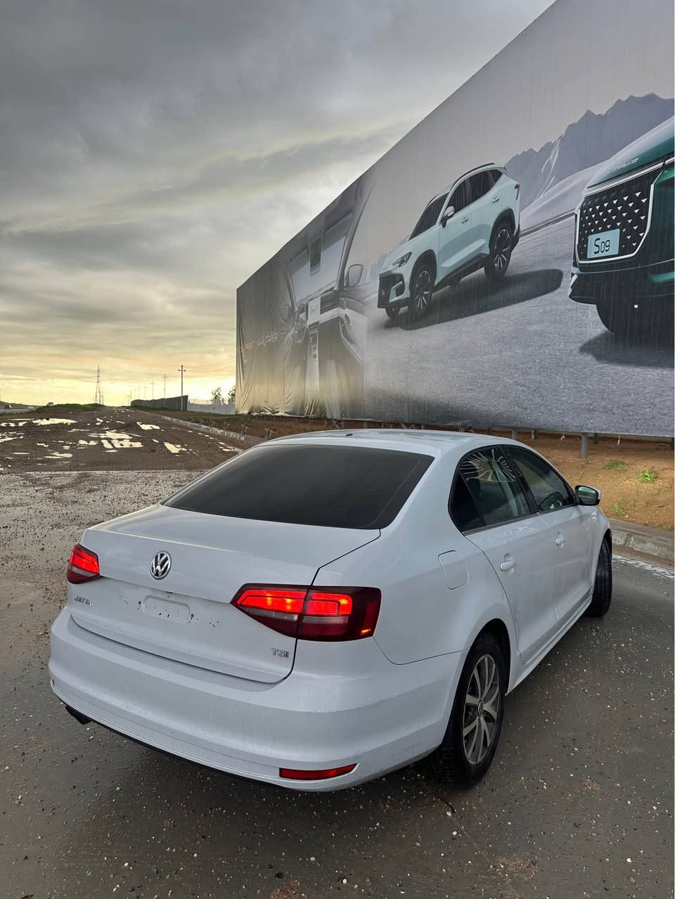 Jeeta
موديل 2017
لون سمنتي 
محرك 1.4 توربوو
ماشية 86 mil
كشنات تدفية
قطعتين سبغ وقطع مبدا شريكة
رقم و سنوية جديد ب اسمي
ودفتر تركي جاهز🇹🇷
تحويل وكالة شرط
سعر مناسب 112 بيها مجال
500000غرامة نزل من سعر دهوك, العراق


**إذا كنت صاحب هذا الإعلان وتريد حذفه لأي سبب، رجاءا أرسل رسالة إلى الدعم الفني**