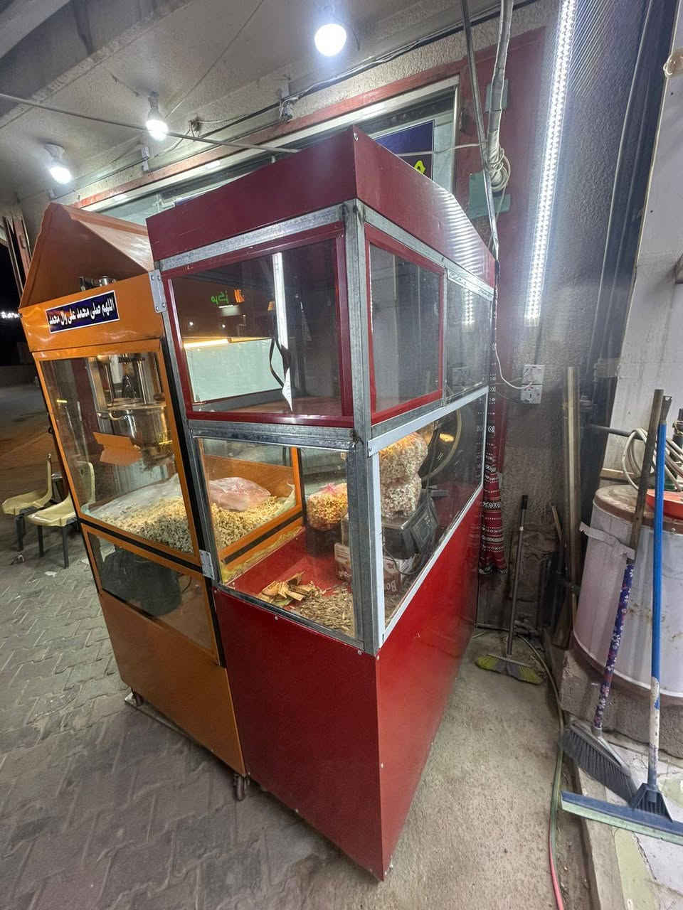 صار سبوع من اخذهن بس صار عنده ضرف
مكينة حب 120 في 60     ارتفاع 190 
مكينة شامية 85 في 50. ارتفاع 190 
العنوان كربلاء شارع الشيخ أحمد الوائلي 
للأستفسار : ***********
