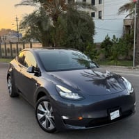 تسلا واي • ٢٠٢٣ • اوتو بايلوت