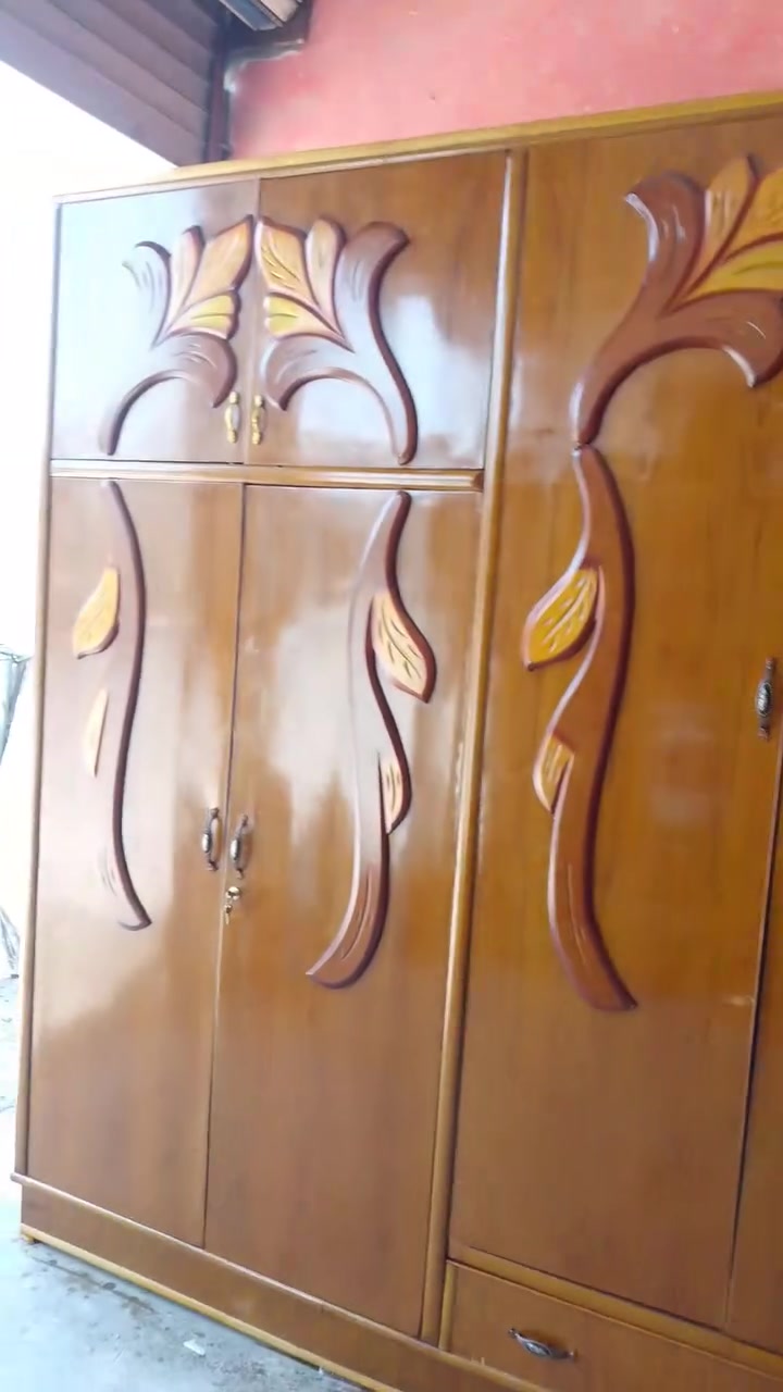 كنتور 6 ابواب صاج مستخدم سعره 250 وبي مجال رقم الهاتف *********** بي واتساب
