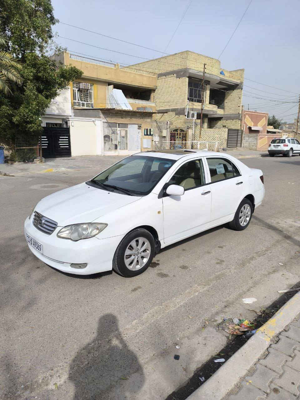 السلام عليكم بي وايدي f3 مديل 2014 بأسمي رقم بغداد مكينه وكير وتبريد وحدادية صدر وتايرات كلة جديد سيارة ماشية ١٣٠ كم سيارة كفالة وجديدة على وضع الشركة كير اوتو صبغ هلالات الخلفية جدا قليل مكاني بغداد  سعرها 67 الاتصال على هذا رقم *********** وغير متواجد عل فيس
