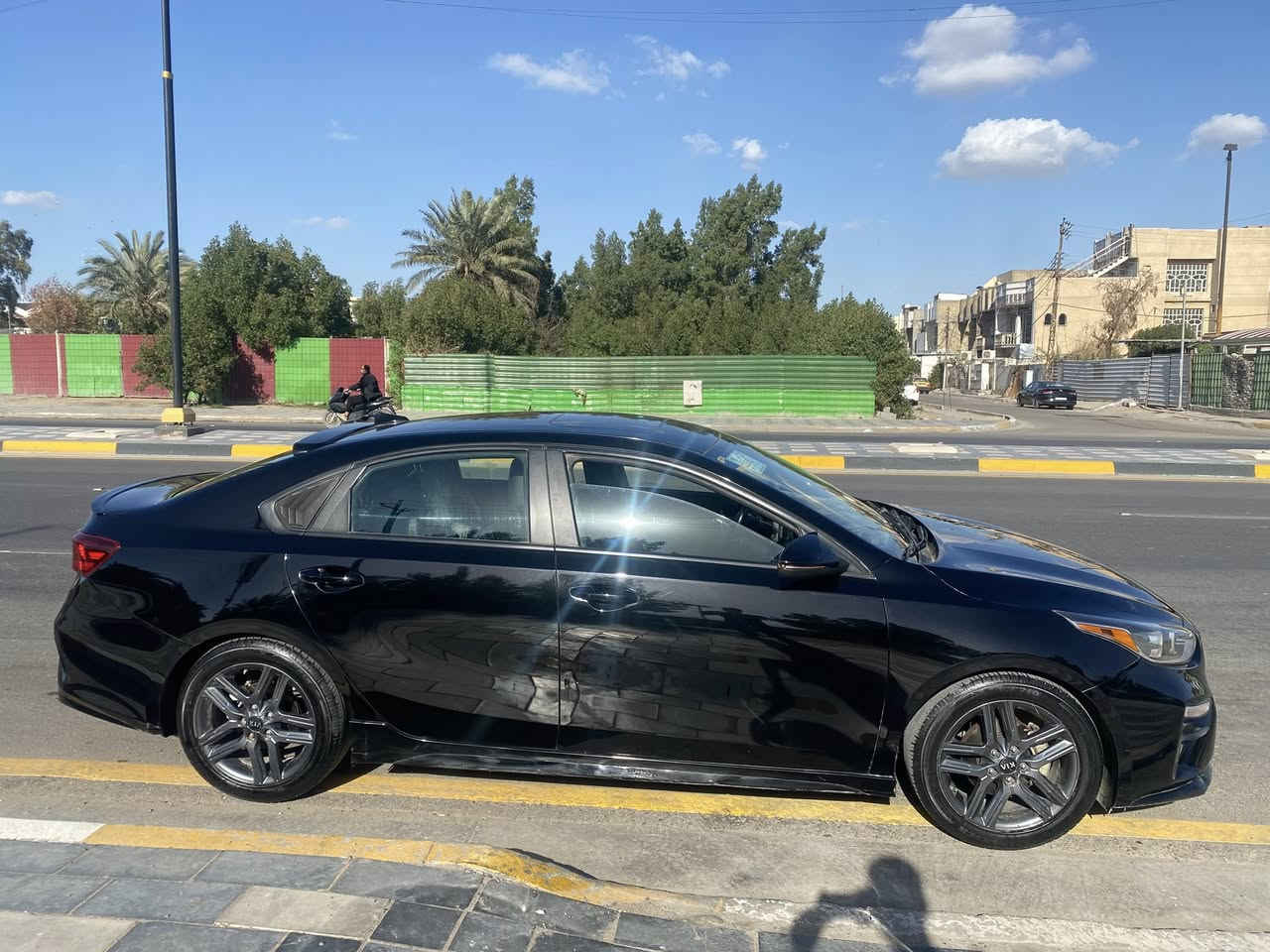 السلام عليكم فورتي 2021 GTline السياره فول موصفات واحد على واحد محرك 2000 دوش 
الموصفات :
فتحته سقف
رادارات 
نقطه عمياء
حساسات
تحكمات ستيرن جهتين
بصمه + بصمه بابين + بصمه صندوق
نضام الترحيب عند الاقتراب
كشنات جلد وكنتارا مع ختم GTline ومطرز باللون الابيض 
شاشه كبيره كار بلاي
تحديد المسار 
نضام سبورت ونورمال 
لد خلفي 
اشاير بالمري
كشنات كهرباء ومساج
وبعد بيها هواي موصفات 
الحادث مرفق بالصور 
السعر 130 وبيها مجال الي متعجبه السياره والسعر يعبر المنشور وان شاء الله يلكه الي تناسبه مكاني بغداد ***********
