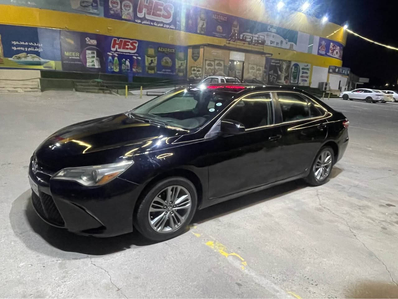 2016 تويتا كامري ره ش سه ياره كه زؤر جوانه به س بؤنيتي بؤياغه يك جيگا تعديلي هه يه ره قموو سه نه وي *********** أربيل, العراق
