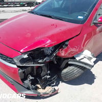 فورتي وارد امريكي مديل ٢٤ زيرو ماشيه ٣٠٠٠ سيارة مصلحه بالامارات ضربته ...