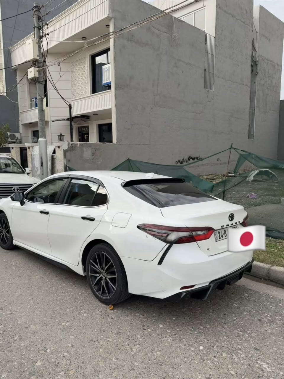 تويوتا كامرى موديل ٢٠٢٣ داخل كريمى رادار حساس كوشن كهربائي مواسفات Se رقم سنوى جديد رقم دهوك عام سبخ سعر ١٤٣ مجال ***********
