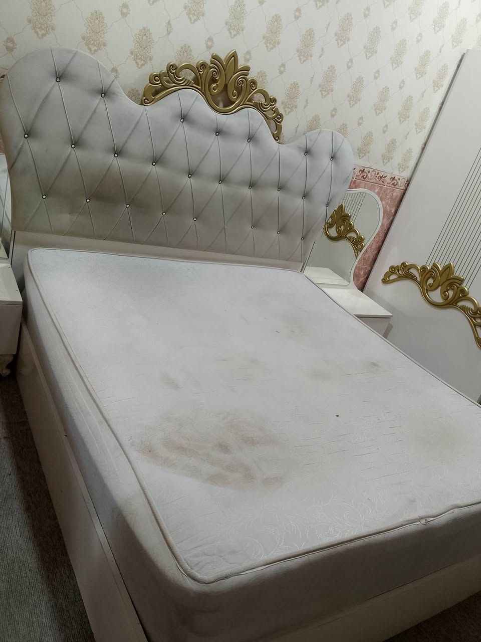 سلام عليكم ئه م ژووري نوستني توركي ئه صله ماركي بو فروشتن زور خاوينه به دوشه كو 6 بارجيه ناوي سيستمه كي ده ست كرده نرخي به كه ياندو بستنيش 400 شوين كه لار هه ر كه سيك ويستي بيته جات


**إذا كنت صاحب هذا الإعلان وتريد حذفه لأي سبب، رجاءا أرسل رسالة إلى الدعم الفني**