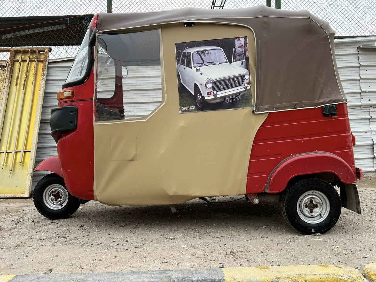 سلام عليكم للبيع المحرك مال 20موديل 18شهر ال11مصبوغه عام للجماليه ربع مذب عليهه مكاني البلديات رقم ***********
