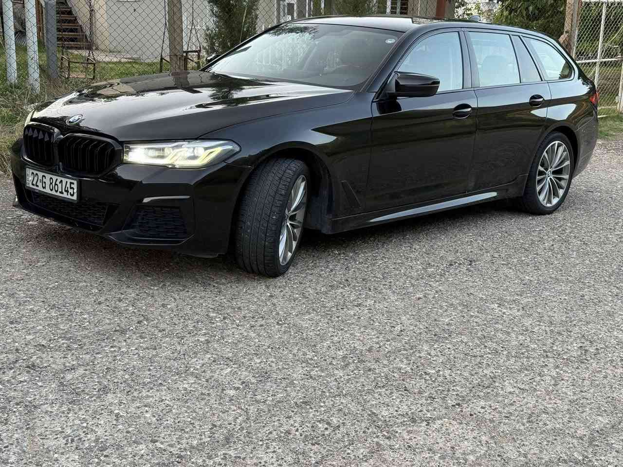 السلام عليكم
520 I
2022  
ماشيه ١١٥ 
بيها صبغ ٤ قطع جاهزه بدون اي نقص  صفر مسج 
بيع او مراوس 
السعر ١٩٠ ورقه 
للاستفسار ***********
